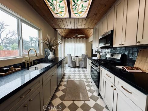 505 E Bishop , Santa Ana, CA