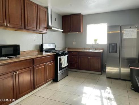 842 S Corta Drive, Santa Ana, CA