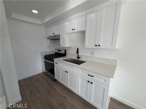 1400 W Warner 42 Avenue, Santa Ana, CA