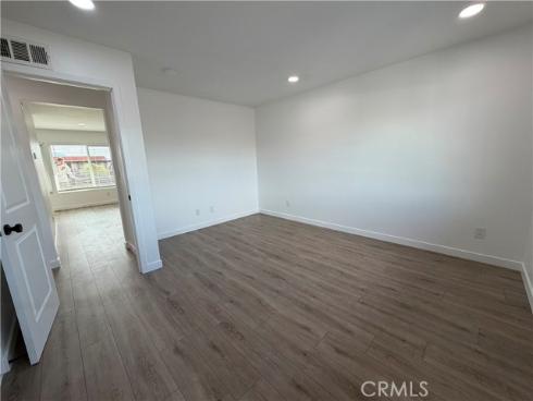 1400 W Warner 42 Avenue, Santa Ana, CA