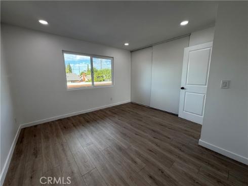 1400 W Warner 42 Avenue, Santa Ana, CA