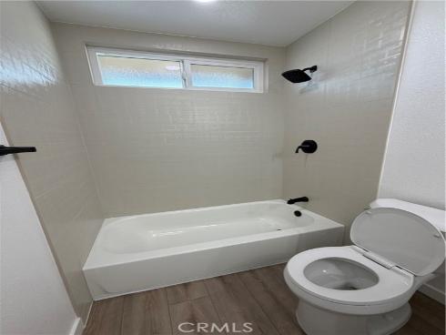 1400 W Warner 42 Avenue, Santa Ana, CA