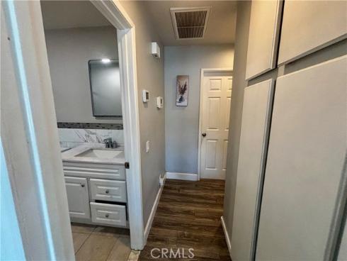 2910 Bradford Place, Santa Ana, CA