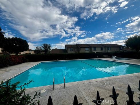 2910  Bradford   Place, Santa Ana, CA