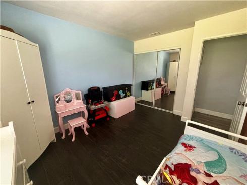 2910 Bradford Place, Santa Ana, CA