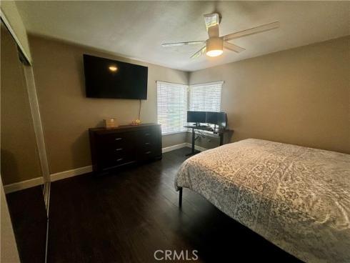 2910 Bradford Place, Santa Ana, CA