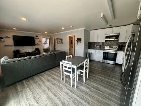 2910 Bradford Place, Santa Ana, CA