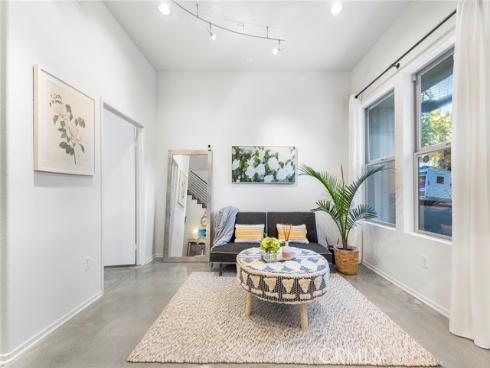 210 N Spurgeon Street, Santa Ana, CA