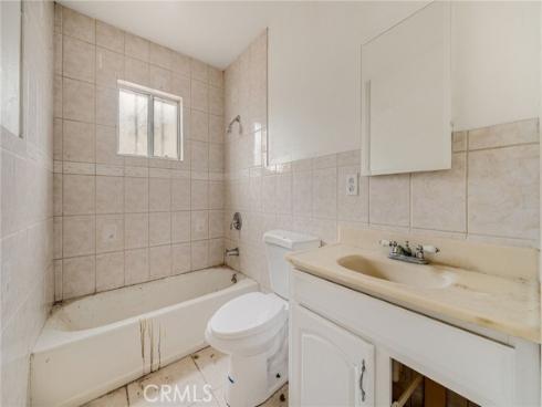 1326 S Marine , Santa Ana, CA