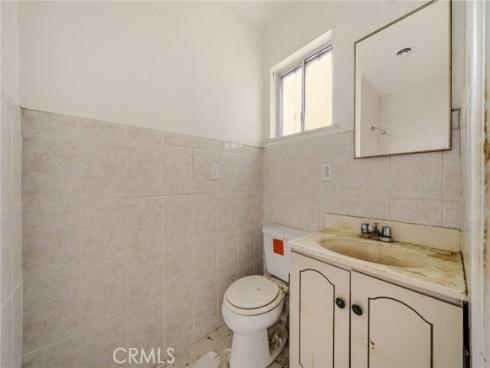 1326 S Marine , Santa Ana, CA