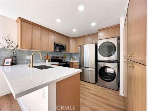 1314 N Spurgeon , Santa Ana, CA