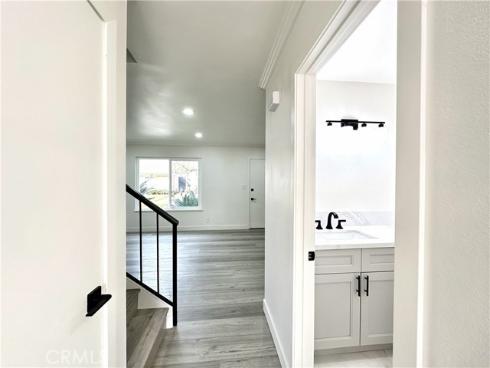 200 Carriage B , Santa Ana, CA