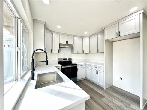 200 Carriage B , Santa Ana, CA