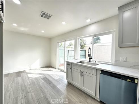 200 Carriage B , Santa Ana, CA