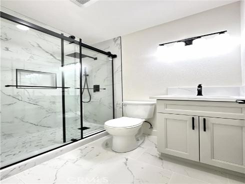 200 Carriage B , Santa Ana, CA