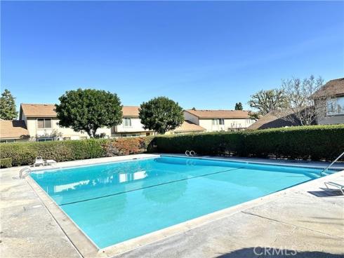 200 Carriage B , Santa Ana, CA