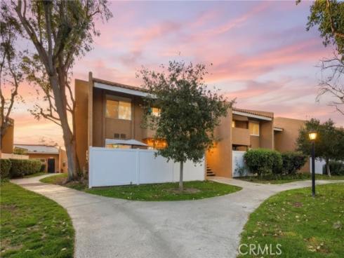 1101 W Macarthur  229 , Santa Ana, CA