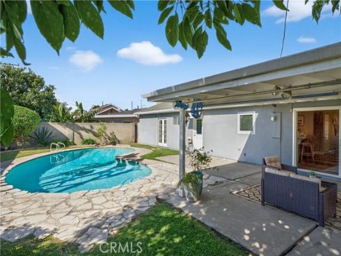 1610 E 20th Street, Santa Ana, CA