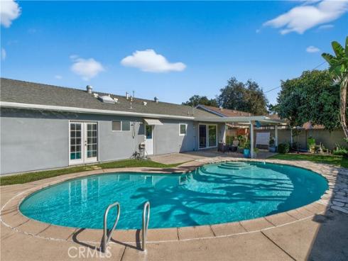 1610 E 20th Street, Santa Ana, CA