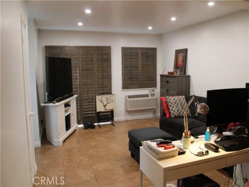 635 N Bristol  , Santa Ana, CA