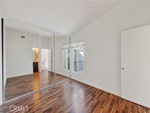 2600 W Segerstrom  D  Avenue, Santa Ana, CA