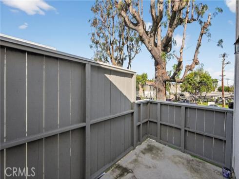 2600 W Segerstrom  D  Avenue, Santa Ana, CA