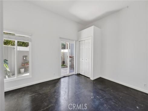 2600 W Segerstrom  D  Avenue, Santa Ana, CA