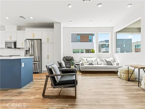 609  S Lyon   Street, Santa Ana, CA