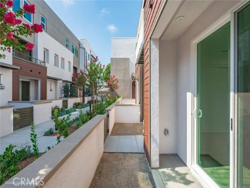 609  S Lyon   Street, Santa Ana, CA