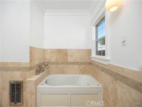 2416  Poinsettia   Street, Santa Ana, CA