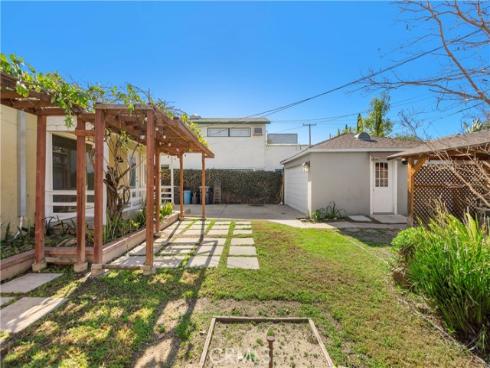 2416  Poinsettia   Street, Santa Ana, CA