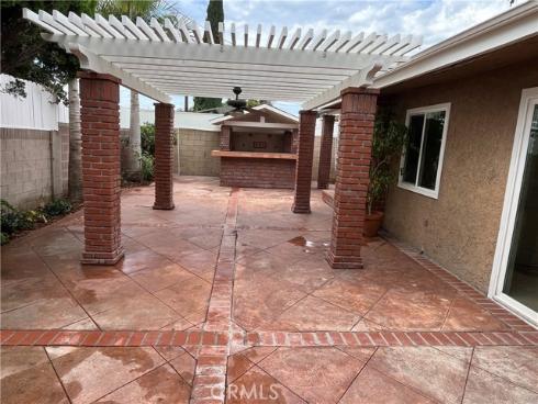 1326 E 15th   Street, Santa Ana, CA