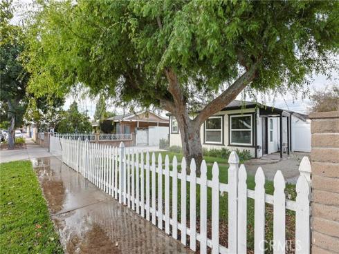 122 N Bewley   Street, Santa Ana, CA