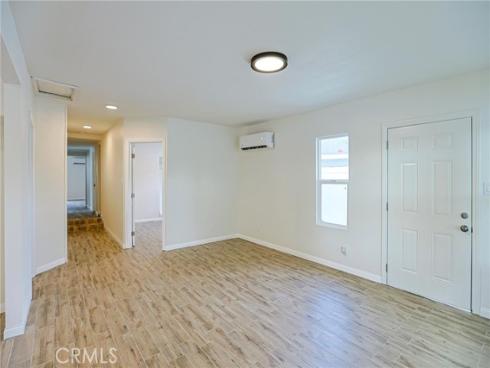 122 N Bewley   Street, Santa Ana, CA