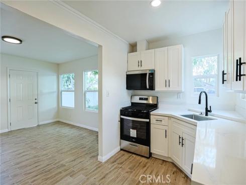 122 N Bewley   Street, Santa Ana, CA