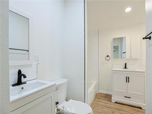 122 N Bewley   Street, Santa Ana, CA