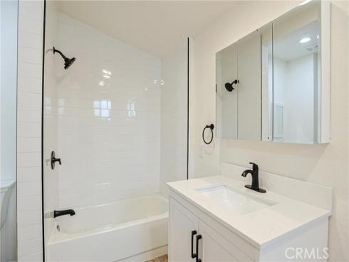 122 N Bewley   Street, Santa Ana, CA