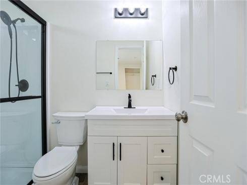 122 N Bewley   Street, Santa Ana, CA