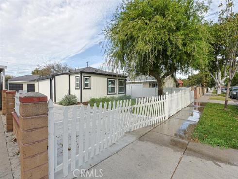 122 N Bewley   Street, Santa Ana, CA