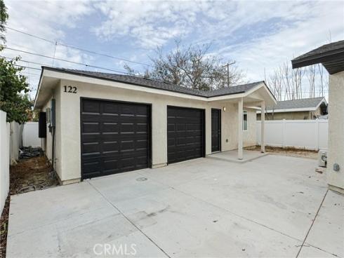 122 N Bewley   Street, Santa Ana, CA