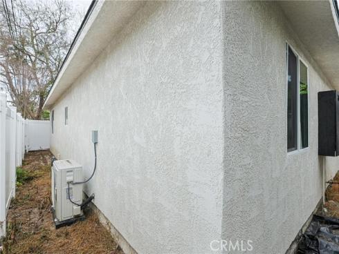 122 N Bewley   Street, Santa Ana, CA