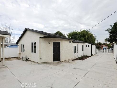 122 N Bewley   Street, Santa Ana, CA