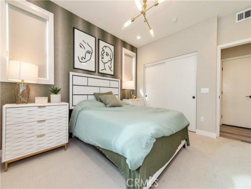 824  s harbor blvd  , Santa Ana, CA