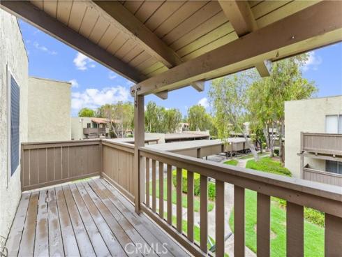 1345  Cabrillo Park  L16  Drive, Santa Ana, CA