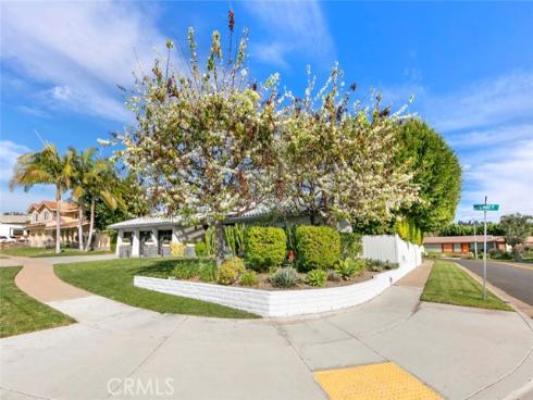 13692  Jenet  , Santa Ana, CA