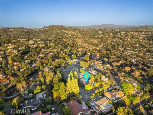 13132  Barrett Hill  , Santa Ana, CA