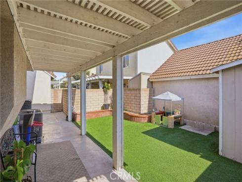 321  Burlington Common  , Santa Ana, CA