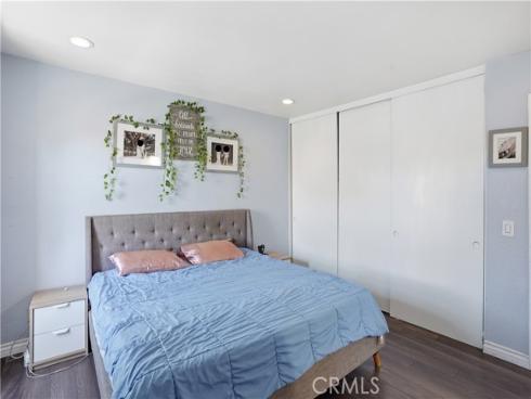 321  Burlington Common  , Santa Ana, CA