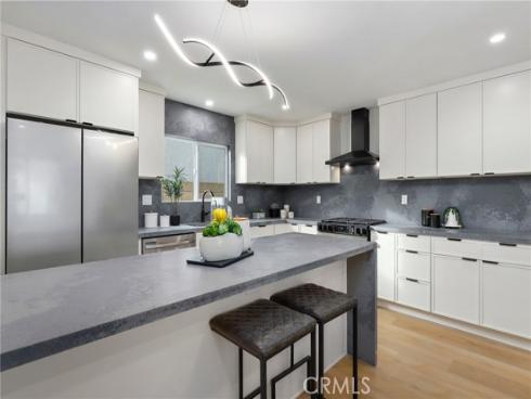 1725 W Harvard   Street, Santa Ana, CA