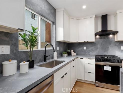 1725 W Harvard   Street, Santa Ana, CA